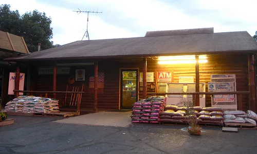 Kings Trading Post Party Store Picture 3