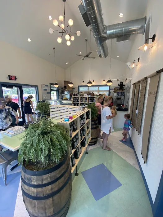 DOCKSIDE ICE CREAM - CL Pizza Co. Picture 2
