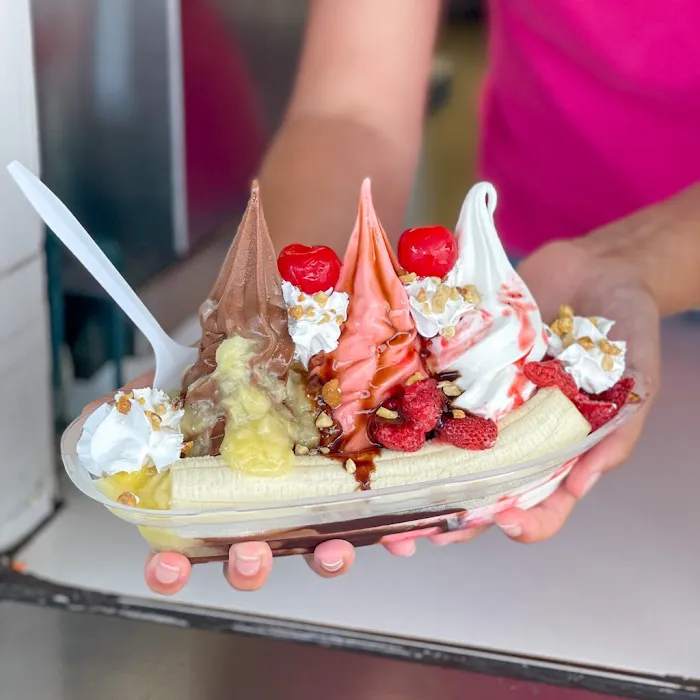 Doozie’s Ice Cream Place Picture 3