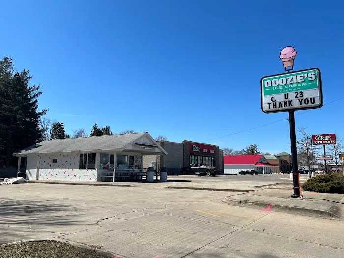 Doozie’s Ice Cream Place Picture 2