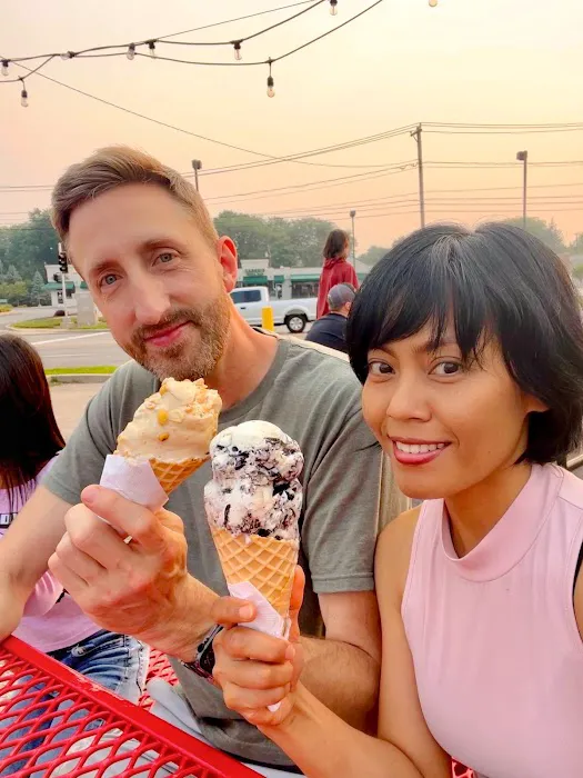 Frannie's Ice Cream Picture 7