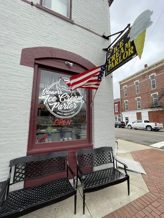 Stoner's Ice Cream Parlor Picture 2