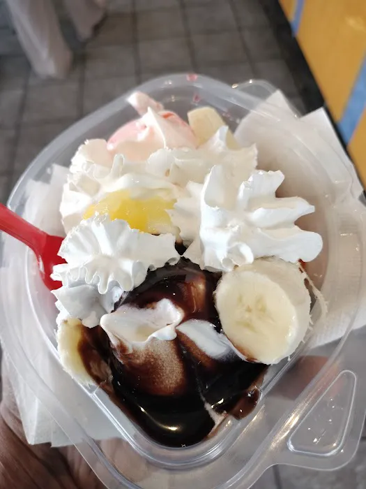 Dairy Queen (Treat) Picture 7