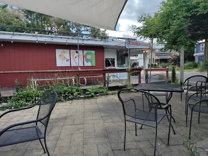O&E's Corner Cone Picture 2