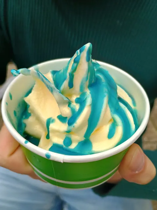 O&E's Corner Cone Picture 6