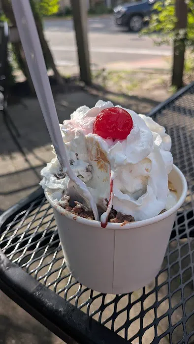 O&E's Corner Cone Picture 7