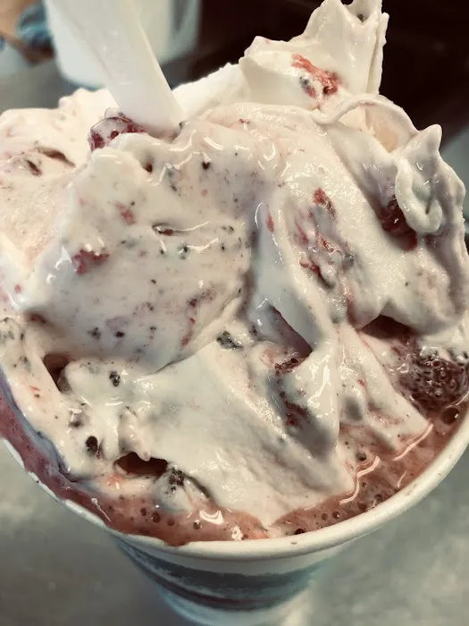 Lee Ann's Dairy Delight Picture 9