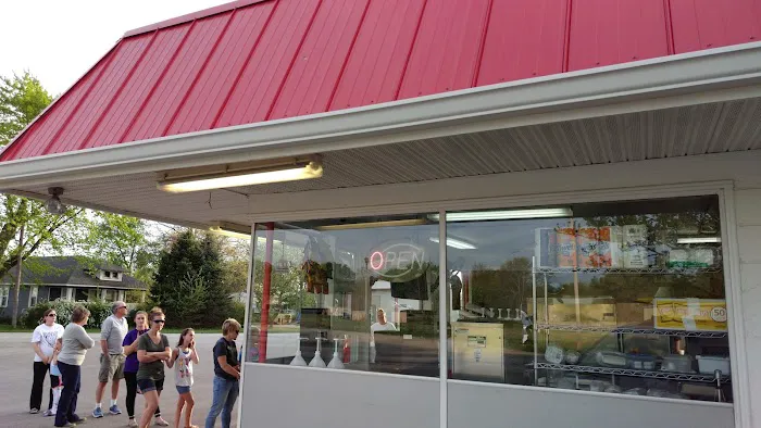 Lizton Dairy Bar Picture 4