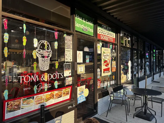 Tom & Dot's Gelato Picture 5