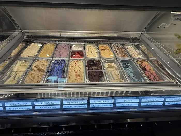 Tom & Dot's Gelato Picture 4