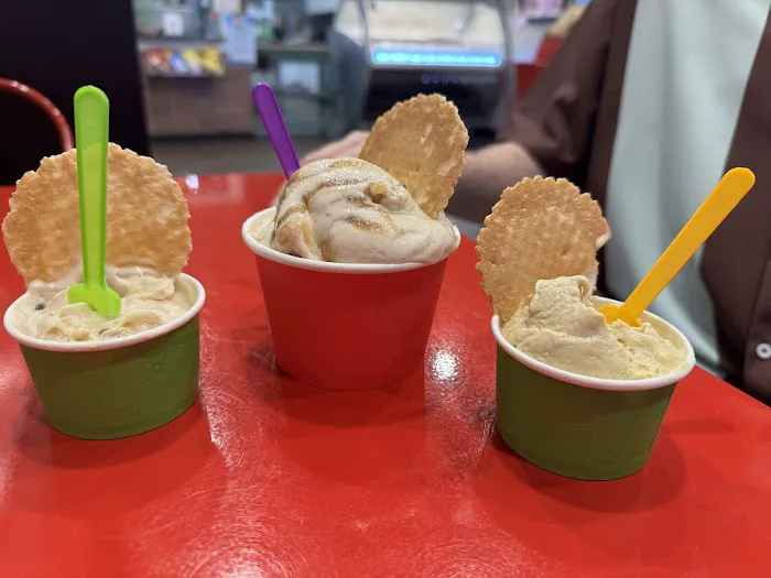 Tom & Dot's Gelato Picture 7