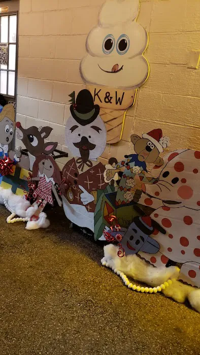 K&W Drive-In Picture 9