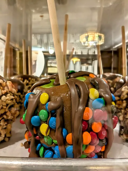 Kilwins Ice Cream - Chocolate - Fudge Picture 6