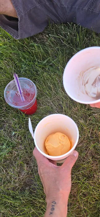 Scoop's Soft Serve LLC Picture 10
