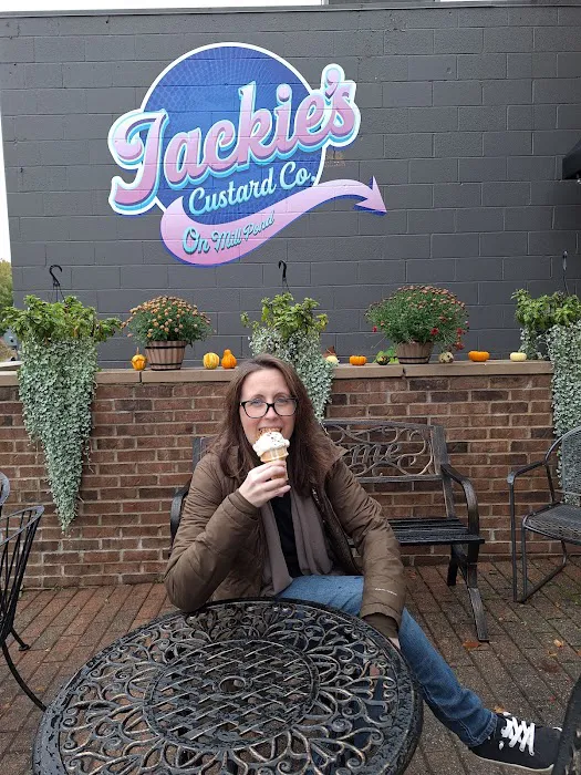 Jackie's Custard Co. On Millpond Picture 9
