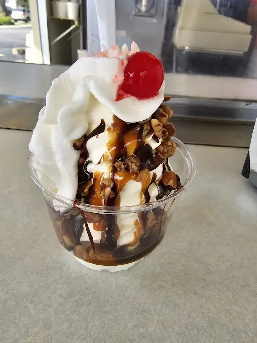 Lucy's Frozen Custard Picture 2