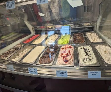 32 Below Neveria y Postres