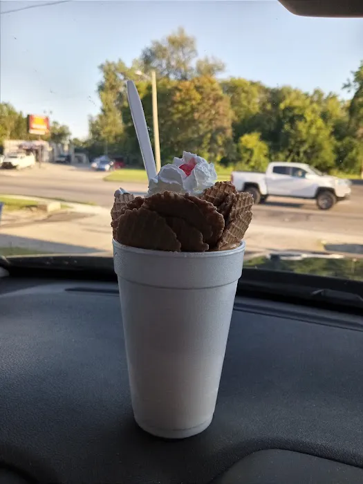 Tony's Cones & Coneys Picture 1