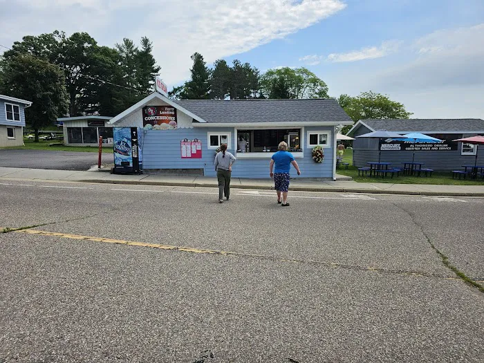 Merrimac Ferry Landing Concessions Picture 4