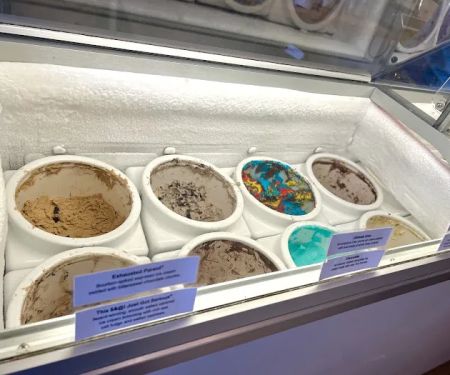 FROZEN TREE ICE CREAM