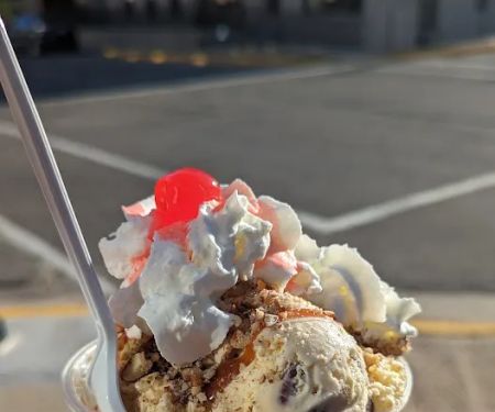 Sweet n' Saulty Ice Cream Parlor