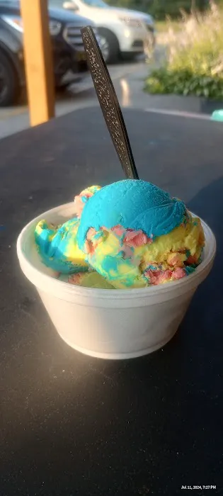 Ceder Crest Ice Cream Picture 1