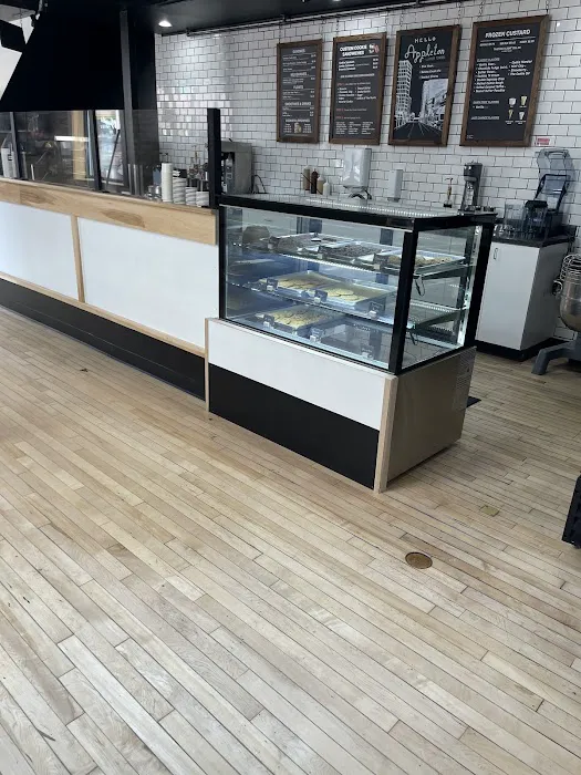 Legendairy Cookies 'N Creamery Picture 2