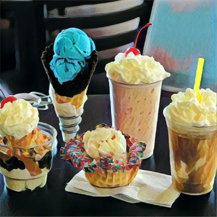 Scoops Ice Cream House Picture 3