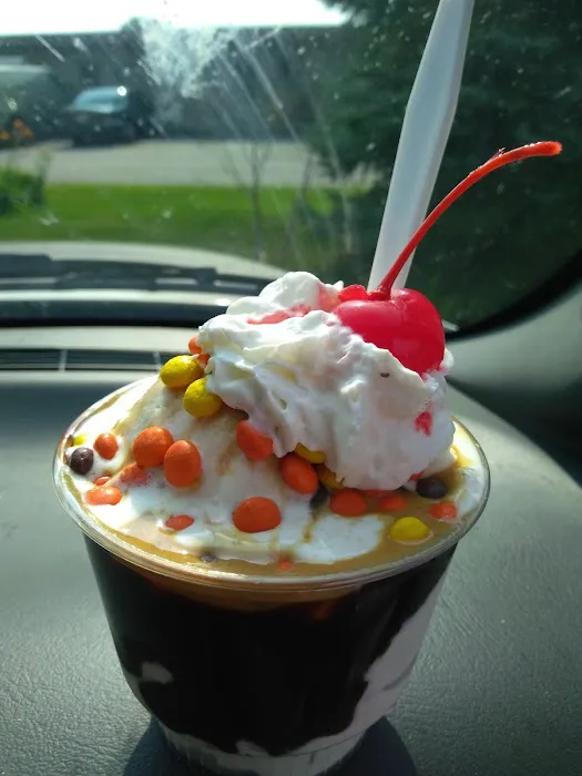 Scoops Ice Cream House Picture 6