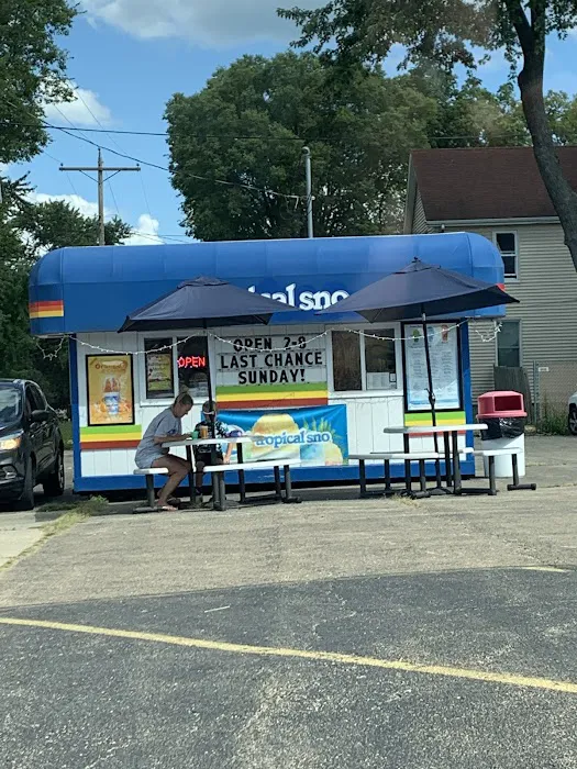 Tropical Sno Ottawa Southside Picture 1