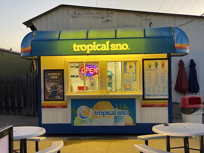 Tropical Sno Ottawa Southside Picture 3