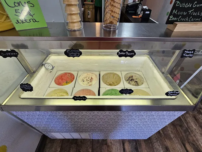Fulton Ice Cream Shop Picture 8