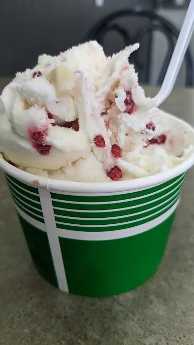 McEwan Street Fudge and Ice Cream Shop Picture 6