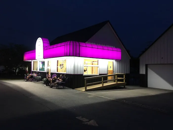 Great Lakes Ice Cream Company Picture 6