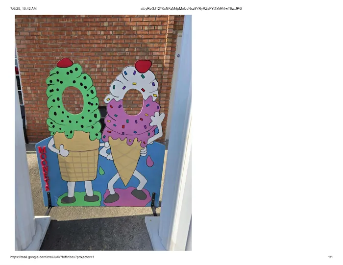 Mooney’s Ice Cream and Cakes Picture 7