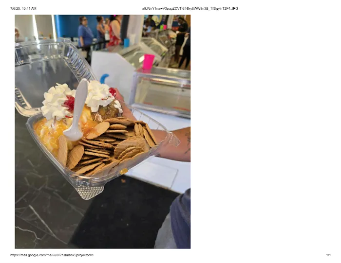 Mooney’s Ice Cream and Cakes Picture 10