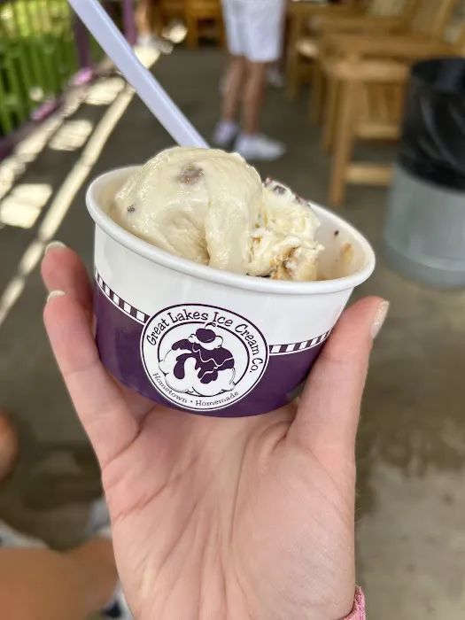 Great Lakes Ice Cream Co. Picture 6