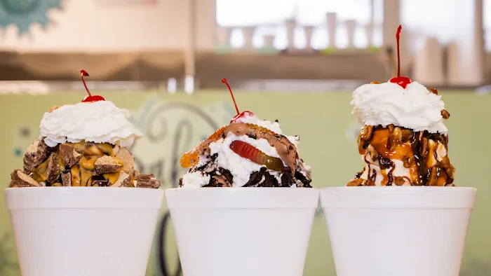 Dogg's Ice Cream & Bites Picture 3