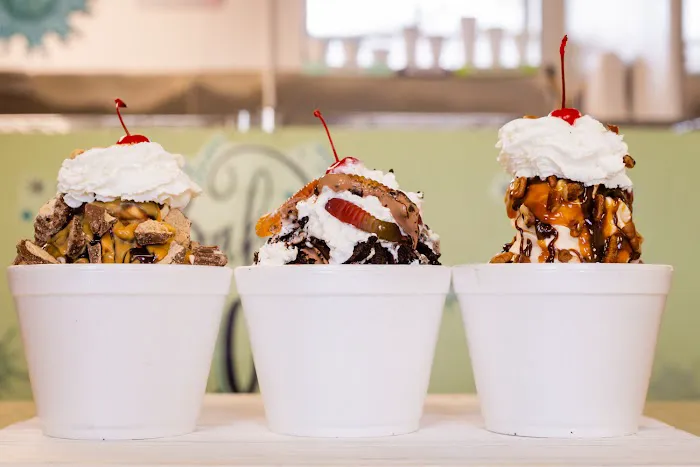 Dogg's Ice Cream & Bites Picture 2