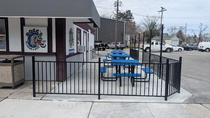 Dogg's Ice Cream & Bites Picture 4