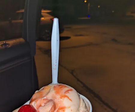 Pinky's Scoop Shack
