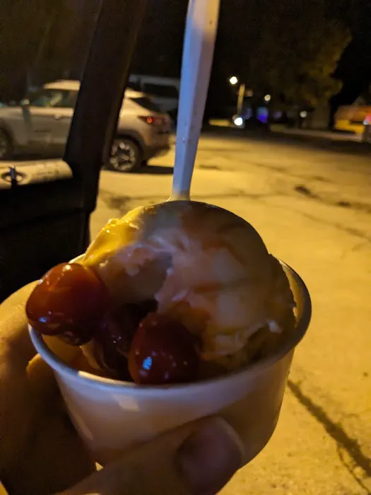 Pinky's Scoop Shack Picture 4