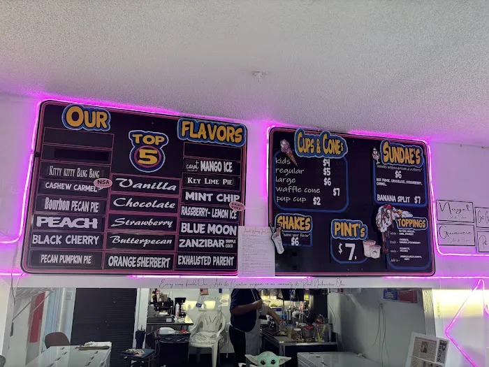 Pinky's Scoop Shack Picture 2