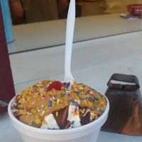 Ice Cream On Your Left ico
