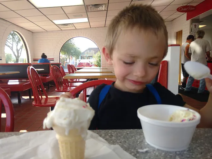 Edie's Ice Cream Picture 6