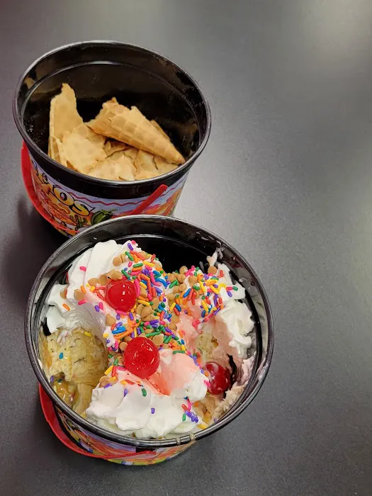 Neumeister's Candy Shoppe & Ice Cream | Tiffin, OH Picture 2