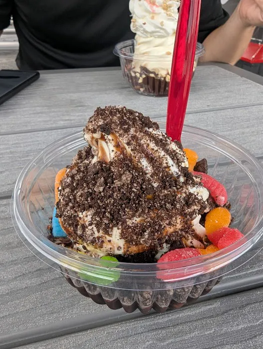Small Town Scoops Picture 2