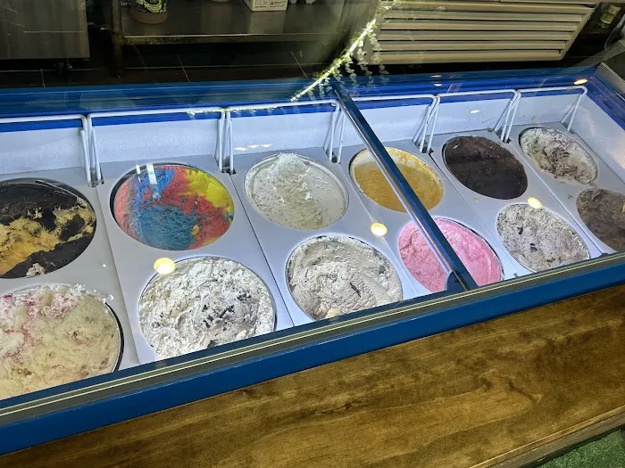 Indy’s Frosty Delights Picture 7