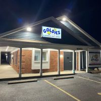 Goldies Flavored Soft Serve ico
