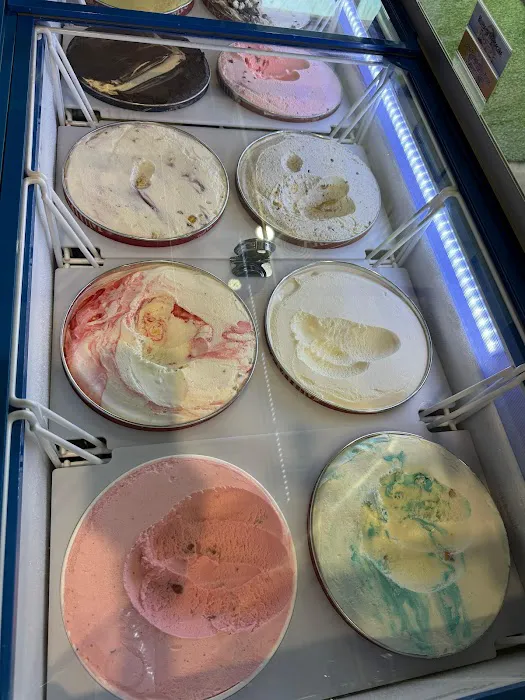 GORED ice cream and shakes Picture 1